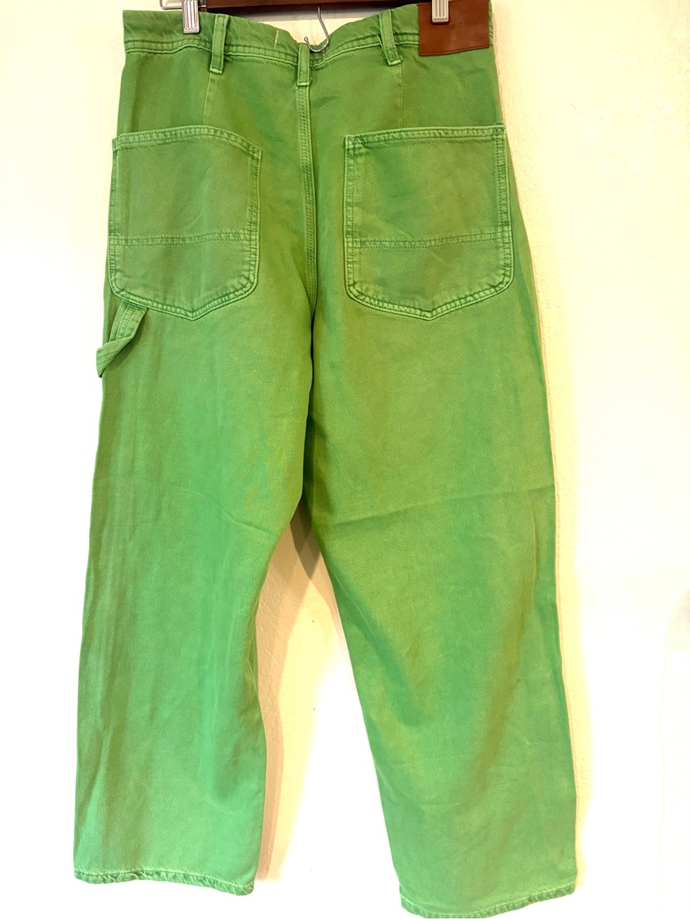 Free People We The Free Easton Workwear Jeans Shamrock Green Size 27 - Picture 4 of 4